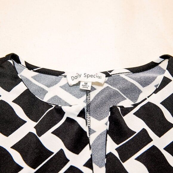 Daily Special Crop Top  - Picture 5 of 8